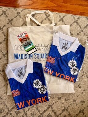 2 Harry Styles Madison Sq Garden New York Knicks Jerseys - Size Small (Unisex)